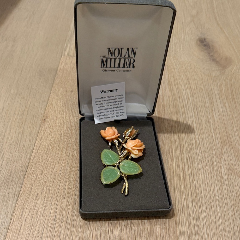 NWT Nolan Miller Ann-Margaret Rose Pin in Original Box (Peach, Green, Gold) - Picture 2 of 5